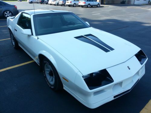 1982 Camaro Z28 - T-Tops - 4 Speed Manual Trans. 305 V8 - Carbeurated, image 11
