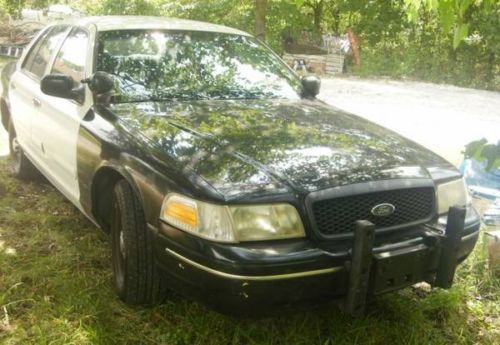 1998 crown vic p-71 poliintercepter daily driver runs smooth and strong