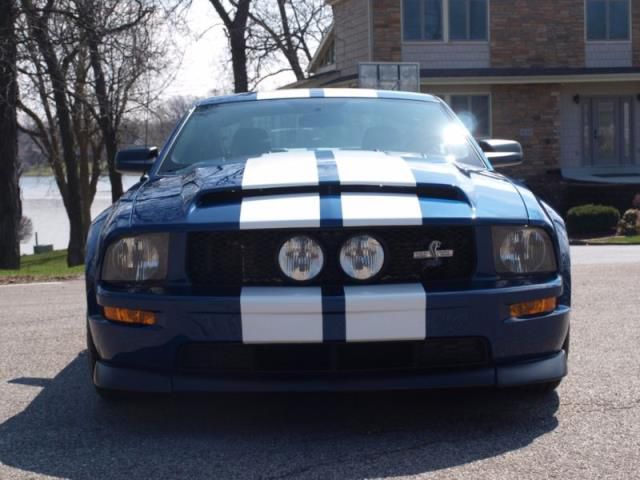Ford: mustang gt super snake clone