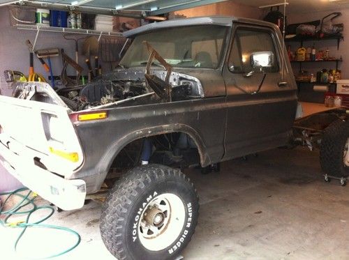 1979 ford 3/4 ton 4x4 (parts truck)