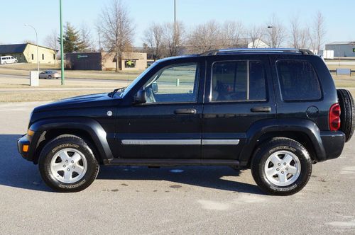 Jeep liberty diesel/crd  only 54k miles, very rare, limited,leather,