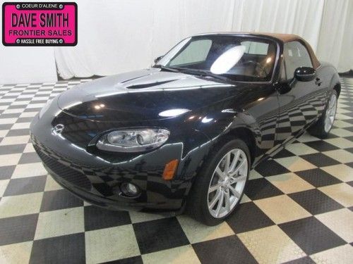 2007 convertible 5 speed heated leather cd player we finance 866-428-9374