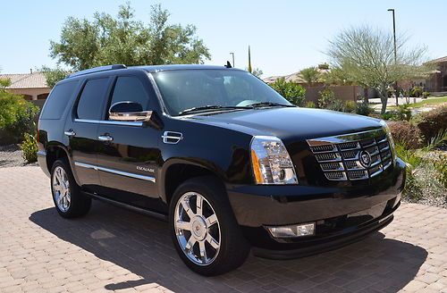 2010 cadillac escalade  sport utility 4-door 6.2l  one owner private seller