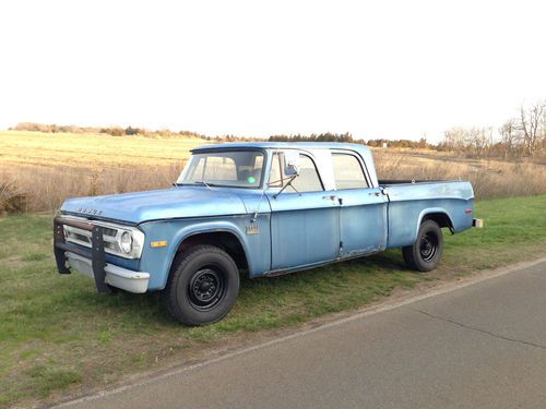 1971 dodge d200 sweptline crew cab