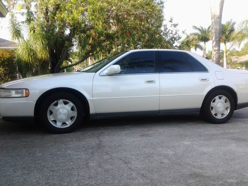 2001 cadillac seville sls sedan 4-door 4.6l