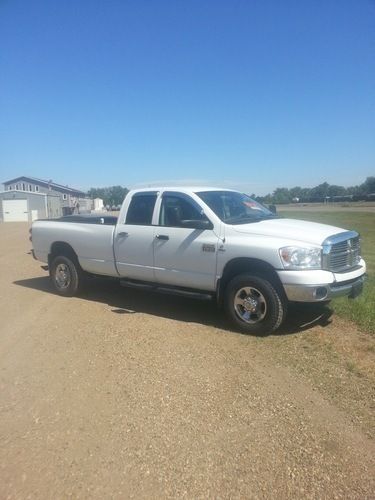 2008 dodge cummins 6.7 turbo diesel 6 speed manual 4x4 only 104k miles