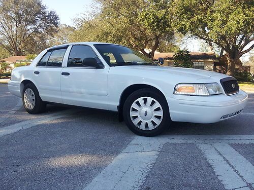 Ford crown victoria police interceptor only 736 hours low 72k miles nice vic