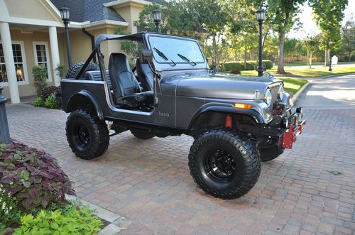1983 jeep cj-7 custom classic cj7 you don't want to miss this one!