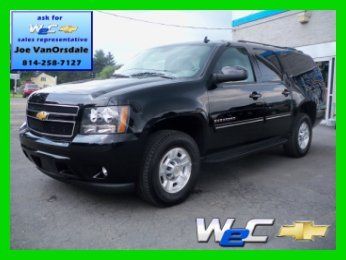 2500 suburban*6.0 v8*4x4*dvd*roof*nav*middle row buckets*leather*brand new