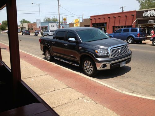 2012 toyota tundra platinum extended crew cab pickup 4-door 5.7l