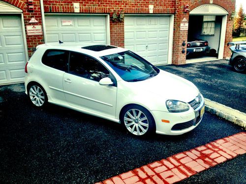 2008 volkswagen r32, rare car, one of only 5000 made, awd v6, htd seats, sirius