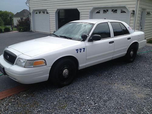 2008 ford crown victoria police interceptor exceptionally clean