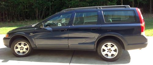 2001 volvo v70 x/c wagon 4-door 2.4l, awd, automatic transmission, dual air cond
