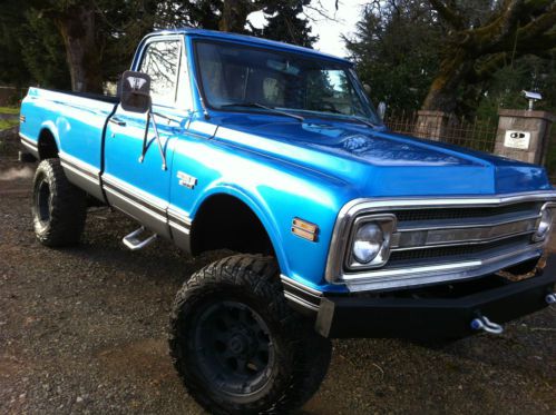 Chevrolet cheyenne 3/4 ton 4x4 pickup- hard to find-affordable rust free truck