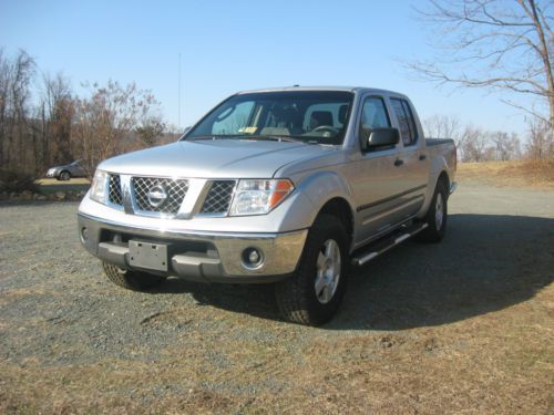 Nissan frontier 2005 4wd se crew cab pick up v6 silver great condition