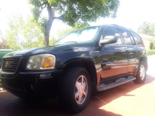 Envoy 2003 sle w/sunroof very clean