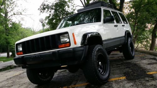 1998 jeep cherokee xj sport 4x4 low miles! 110k lifted jeep xj no reserve
