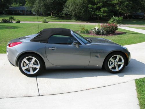 Pontiac solstice with mallett conversion with ls2 motor