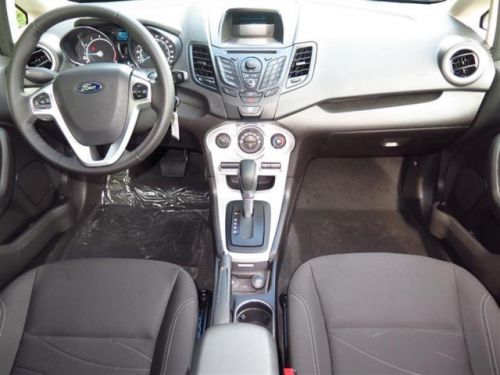 2014 ford fiesta se