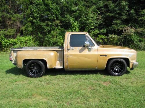Sell used 1984 CHEVY CHEVROLET GMC SIERRA 1500 305 MOTOR ...