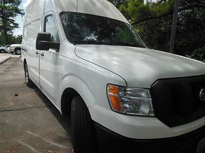 High roof 2500 v8 s w/sliding glass door pkg van automatic gasoline 5.6l 8 cyl