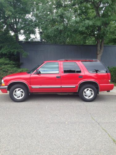 Sell used CLASSIC RED 2001 RED CHEVROLET "CHEVY" BLAZER ... Sell used CLASSIC RED 2001 RED CHEVROLET "CHEVY" BLAZER ...