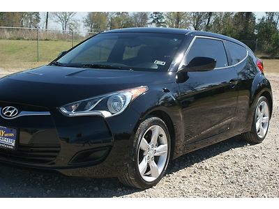2012 hyundai veloster 3dr automatic all power, alloys, pw,pl, like new