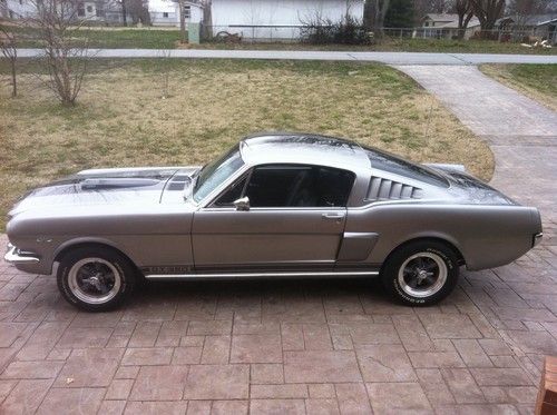 1965 ford mustang fastback