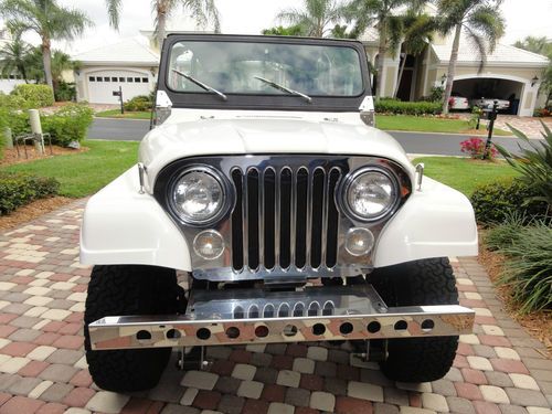 81 cj7  completly restored down to the frame