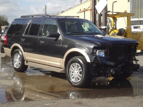 2012 ford expedition xlt damaged rebuilder runs! only 14k miles export welcome!!