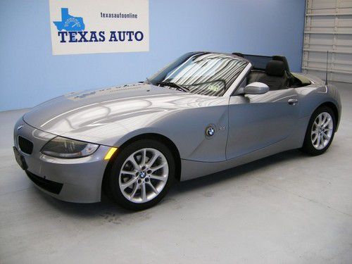 We finance!!!  2006 bmw z4 3.0i roadster auto paddles pwr soft top heated seats