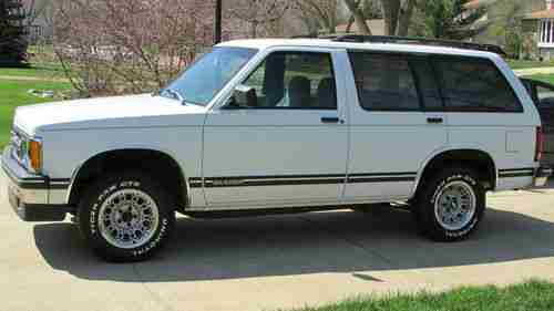 Sell Used 1993 Chevrolet S10 Blazer Tahoe Sport Utility 4 Door 4 3