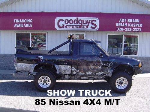 1985 nissan pickup 4wd show truck