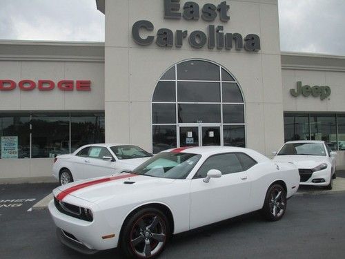 2012 dodge challenger sxt rallye redline v6 9k miles leather nav