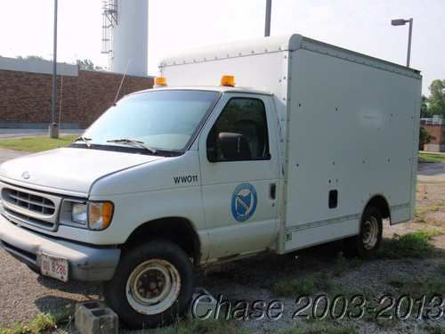 1999 ford e250 cutaway utility box truck - v8 - 120k miles - needs minor work