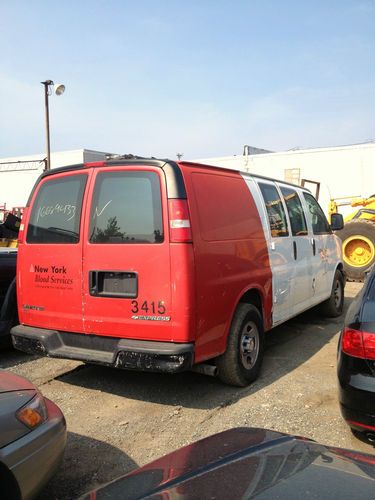 Sell Used 2005 Chevy Express 1500 5 3l V8 Awd Cargo Van