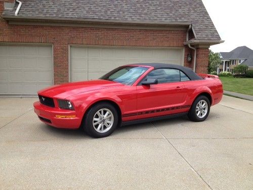 2006 mustang convertible red v6 auto only 7300 miles showroom condition