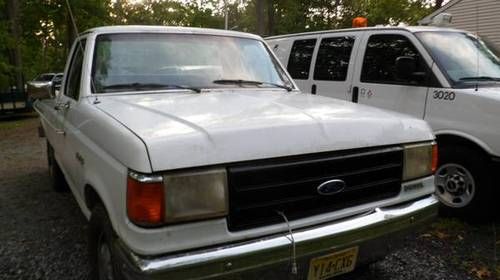 1988 ford f-250 custom standard cab pickup 2-door 7.3l diesel truck