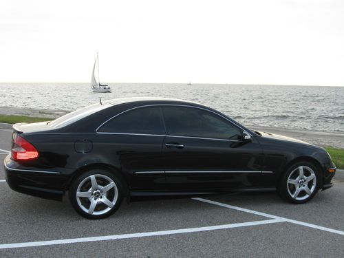 2006 mercedes-benz clk500 base coupe 2-door 5.0l black on black clean luxury