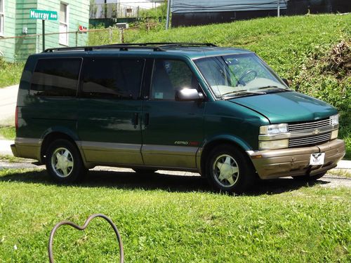 2000 chevy astro passanger van awd (all wheel drive) one owner 145,716 miles