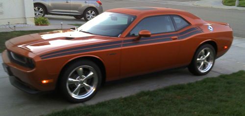 Beautiful rust colored 2011 dodge challenger rt