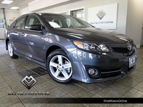 2013 toyota camry se alloys 1-owner