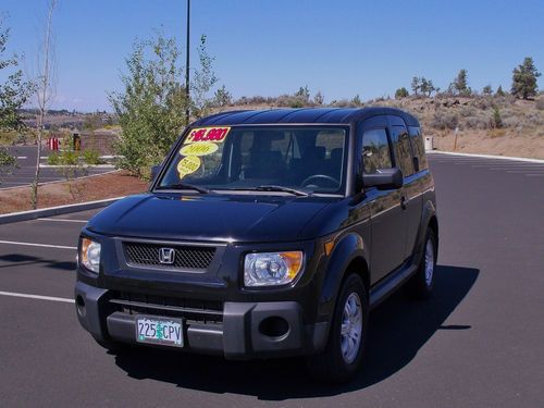 2006 honda element ex-p 4wd automatic with only 68,388 miles!