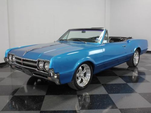 1966 oldsmobile cutlass convertible 3 speed manual redone very very nice