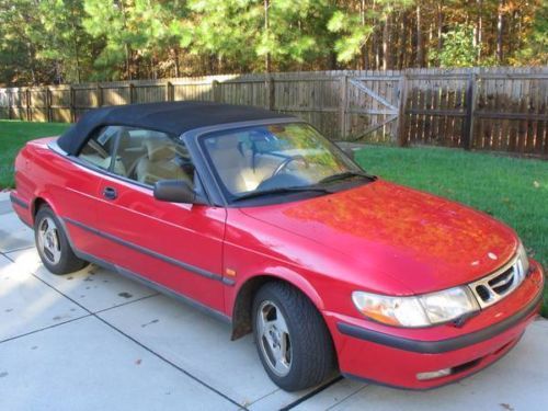 Saab 9-3 convertible in excellent condition!! fully loaded &amp; well maintained.