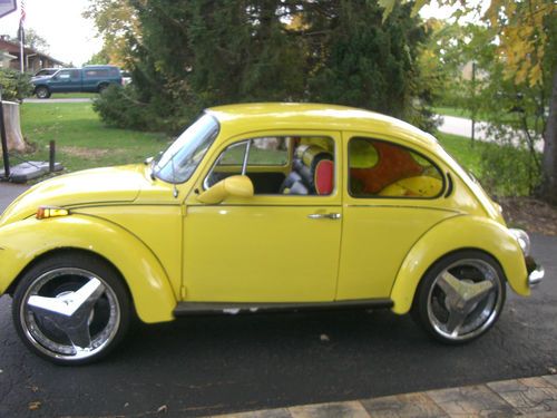 1971 volkswagen beetle yellow fully customized car sound system tv car 71 vw