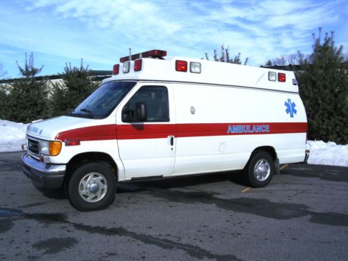 2007 ford e-350 diesel aev type 2 ambulance ready to go runs great no reserve!