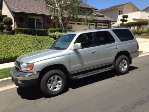 2002 toyota 4runner sr5 w/ towing package, (1-owner)!!!!running boards, roofrack