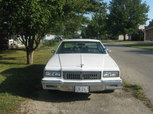 1989 chevrolet caprice base sedan 4-door 5.7l