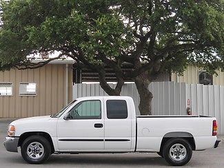 Clean one owner low mileage bed liner power locks ext cab dual a/c